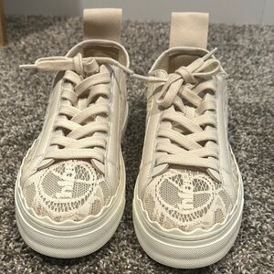 Chloe Cream Lace Detail Women's Sneakers
